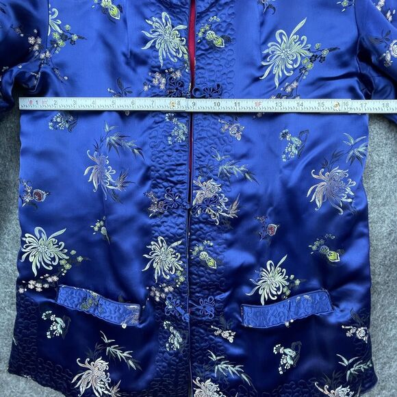 Vintage Sportacular Jacket Medium Blue Red Reversible Satin Pankou Asian Blazer - Picture 11 of 11
